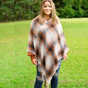 LIBβ Woman's Soft Cozy Plaid Poncho Top NWT